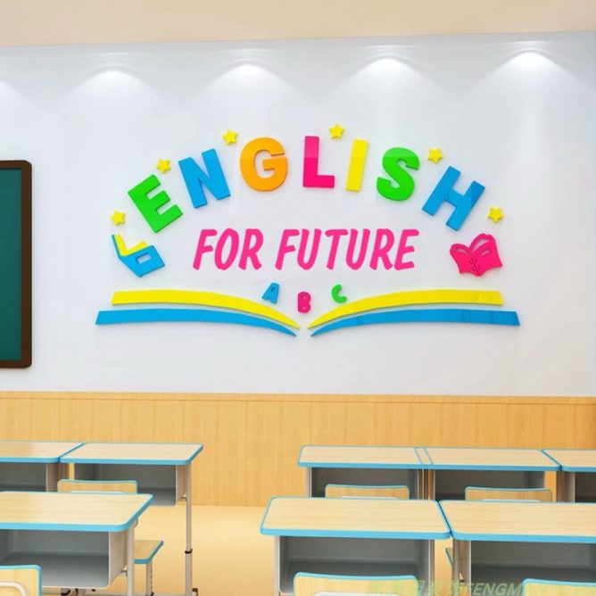 Bảng tên và bảng chào mừng bằng mica trong suốt hoặc mica màu sang trọng, được in sắc nét với hoa văn tinh tế và chữ nghệ thuật. 